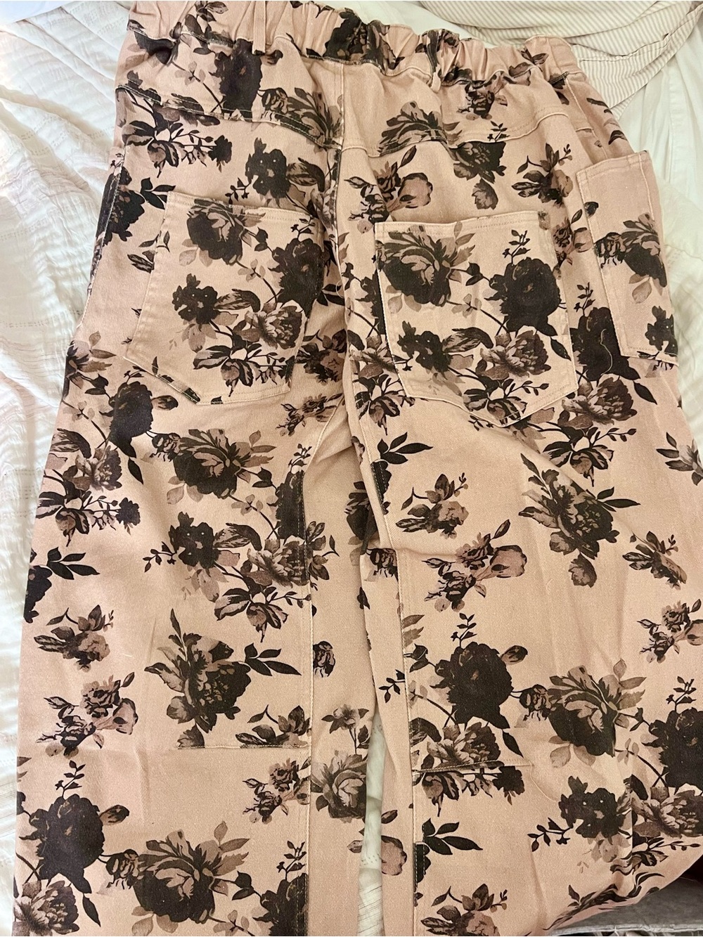 JODIFL Beige and Black Floral Barrel Pants - Picture 3 of 5
